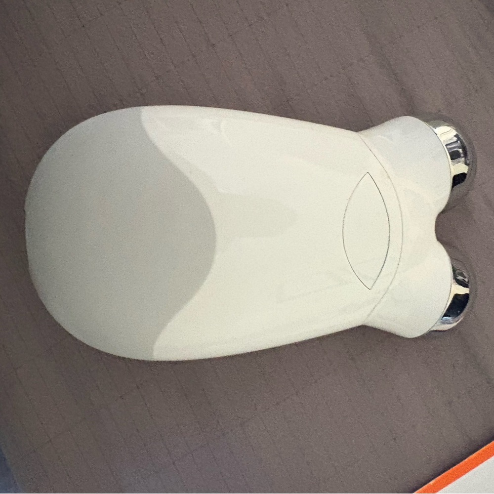 Never used NuFace Trinity Pro Facial Toning Device - Picture 5 of 16